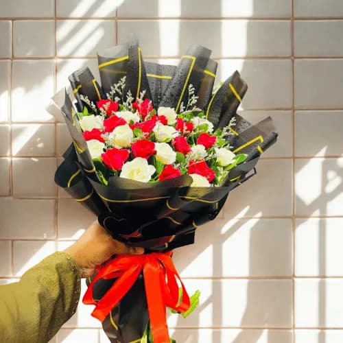 Passion & Purity Rose Bouquet