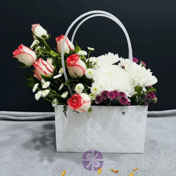 Premium Bag in Pink Rose & Mixed Mum Floral Carrier