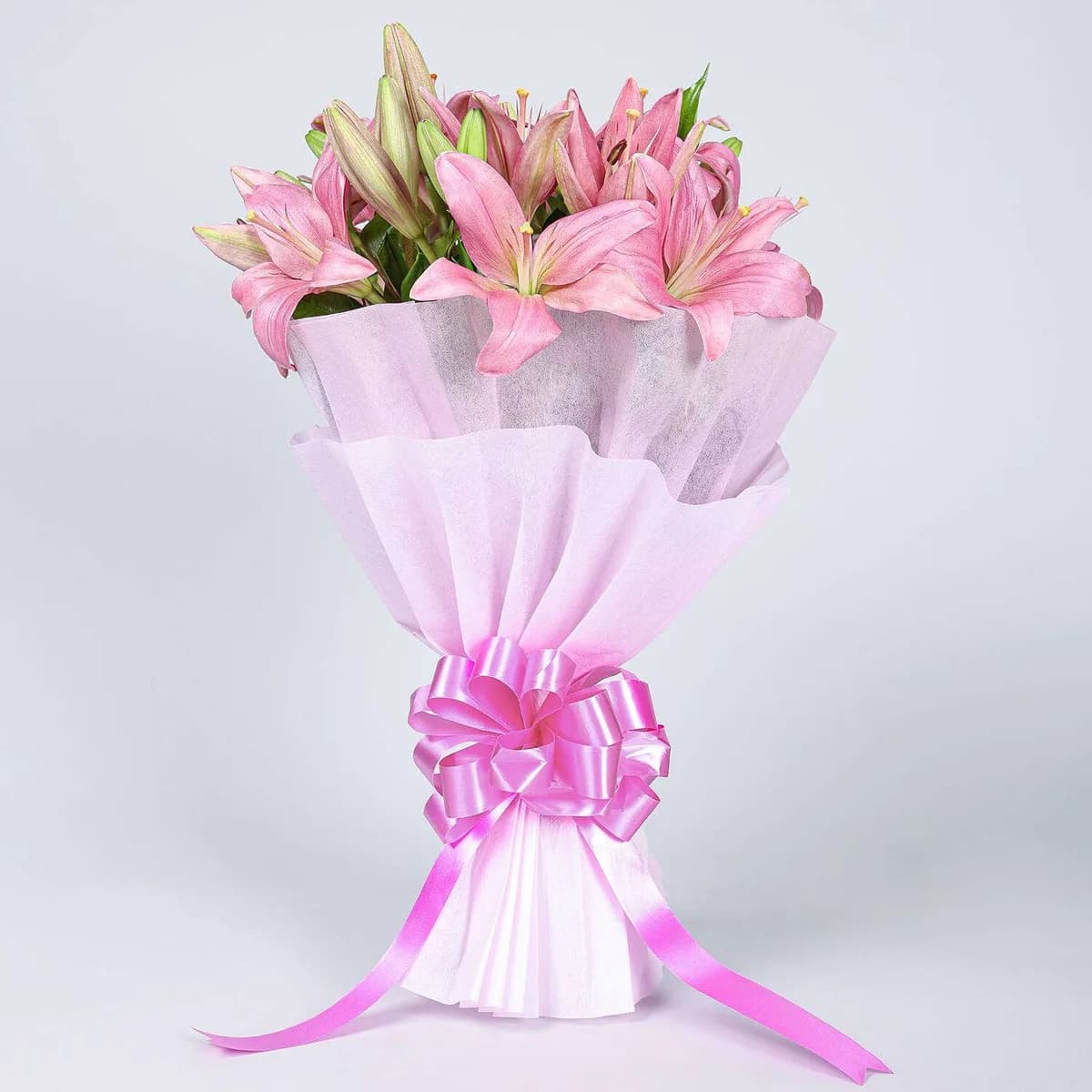 Charming Pink Lily Bouquet – Elegant Floral Gift for Love & Celebration