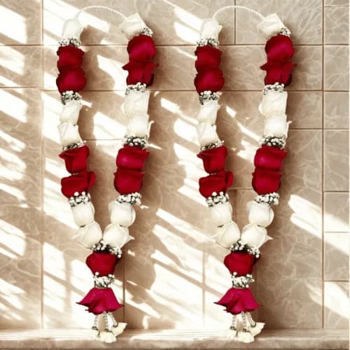 Red & White Rose Garland – Traditional  Design
