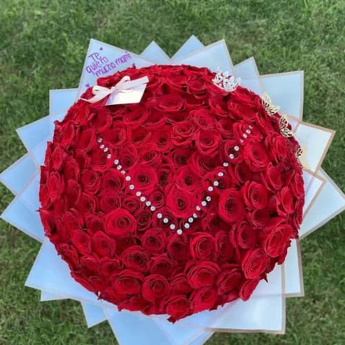 Deluxe Red Rose Heart Bouquet with Pearl Design & Crown