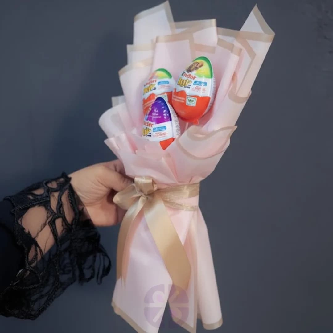 Cute 3 Kinder Joy Chocolate Bouquet Gift