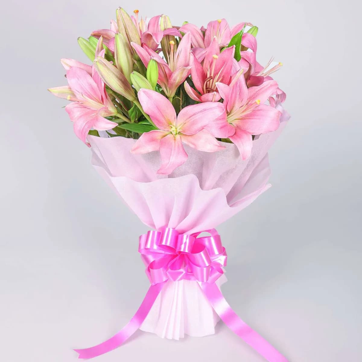 Charming Pink Lily Bouquet – Elegant Floral Gift for Love & Celebration