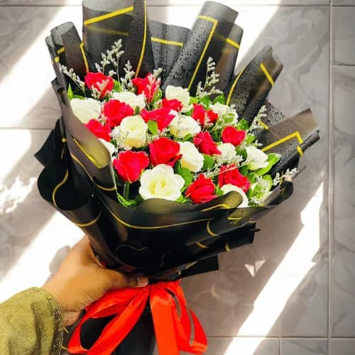 Passion & Purity Rose Bouquet