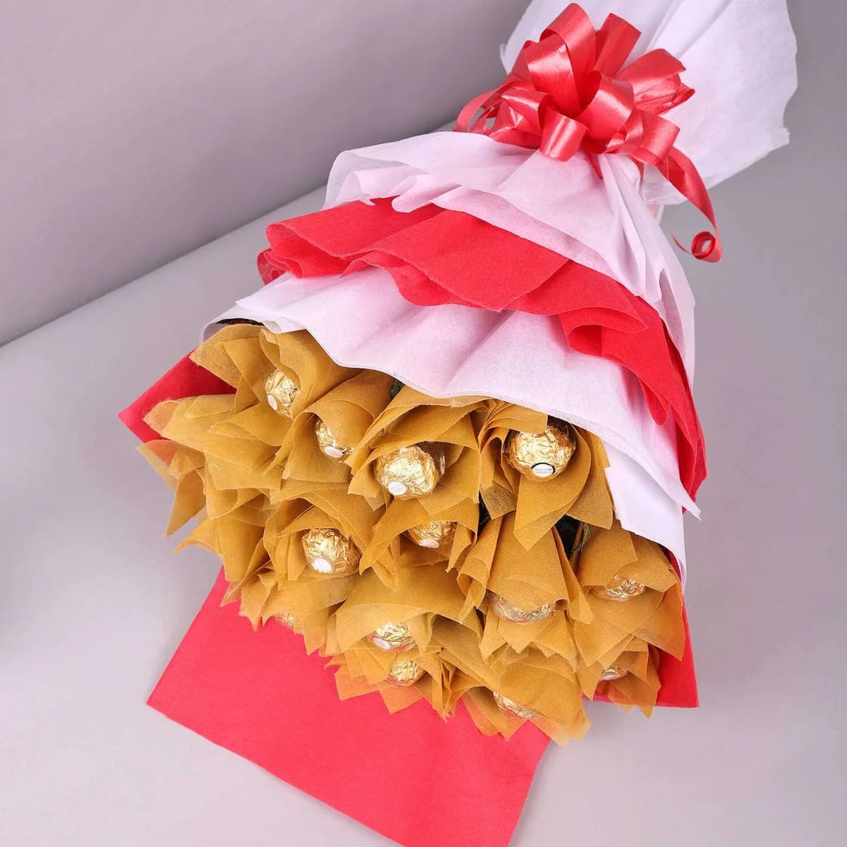 Elegant Sweet Gift for Special Moments