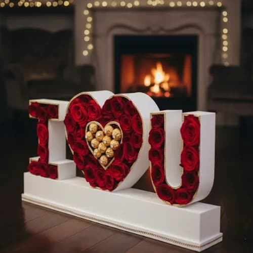 The "I LOVE U" Grandeur Rose & Ferrero Statement Gift Box
