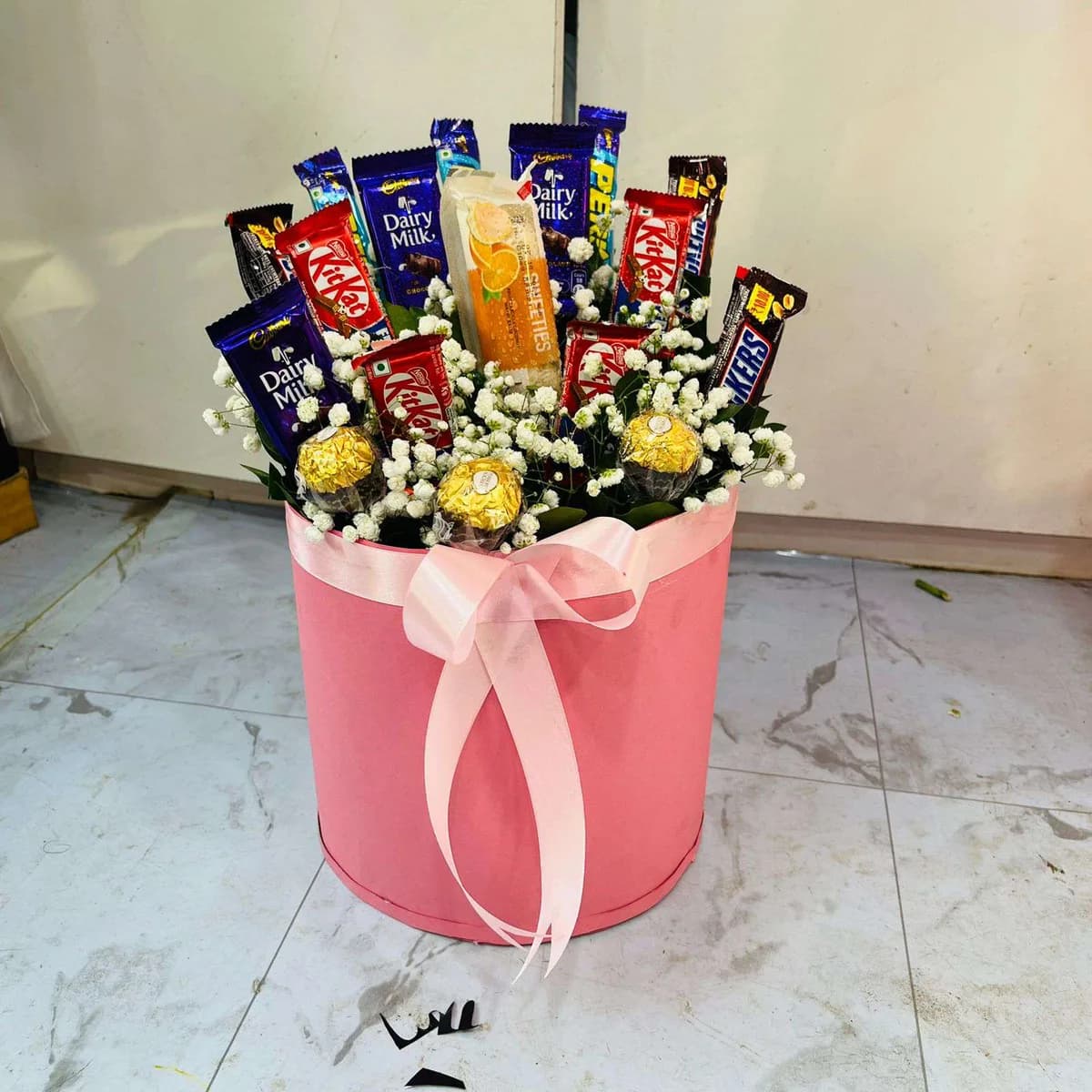 The Celebration Lift Personalized Balloon, Rose & Chocolate Bucket Combo