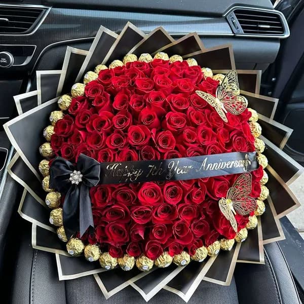 Anniversary Red Rose & Ferrero Rocher Bouquet