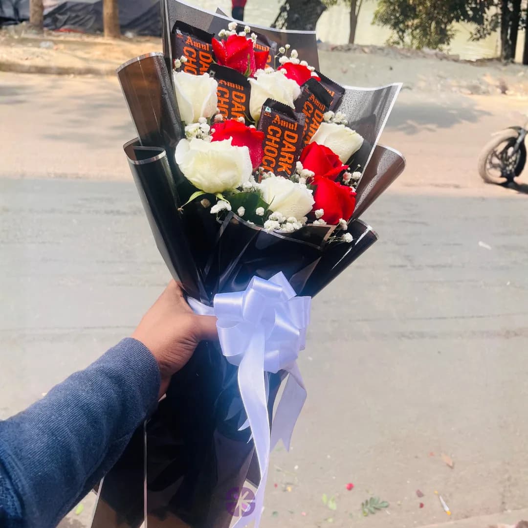 Premium 6 Amul Dark Chocolate and 10 Red & White Rose Fusion Bouquet
