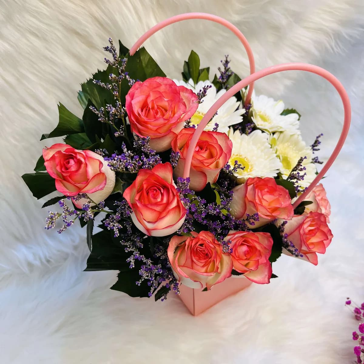 Elegant Pink Rose & White Gerbera in Handy Pink Gift Box