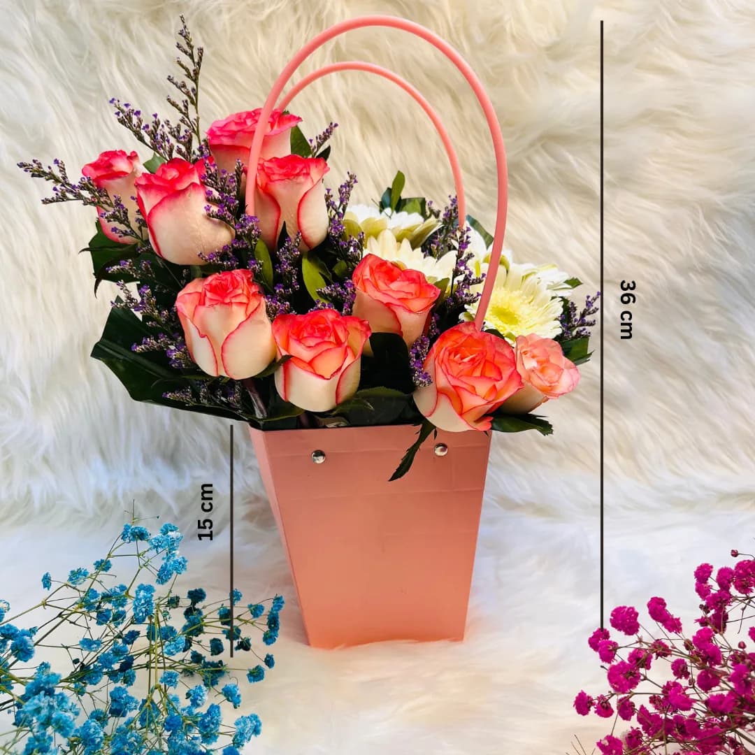 Elegant Pink Rose & White Gerbera in Handy Pink Gift Box