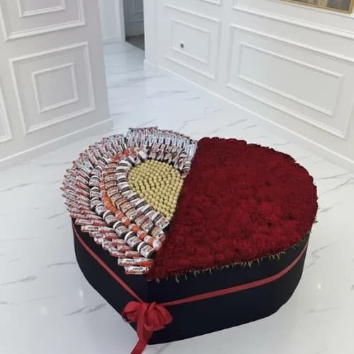 The Royal 500 Ultimate Luxury Rose & Mix Chocolate Masterpiece
