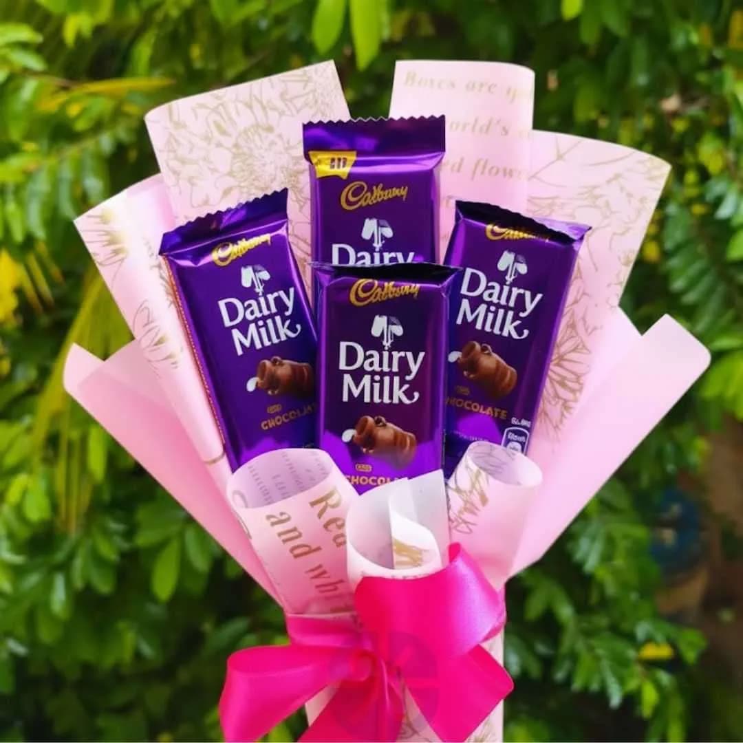 The Purple Dream Small Dairy Milk & Roselet Bouquet