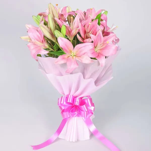 Charming Pink Lily Bouquet – Elegant Floral Gift for Love & Celebration