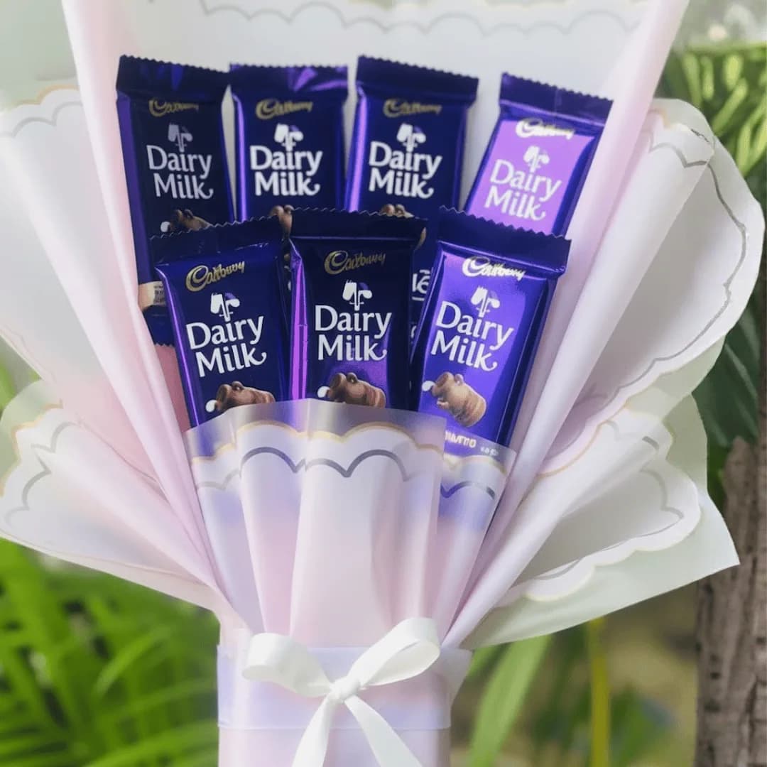 The Lilac 7-Bar Dairy Milk Hand Bouquet