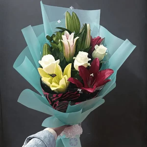 Elegant Three Color Chinese Lily & White Rose Handheld Bouquet